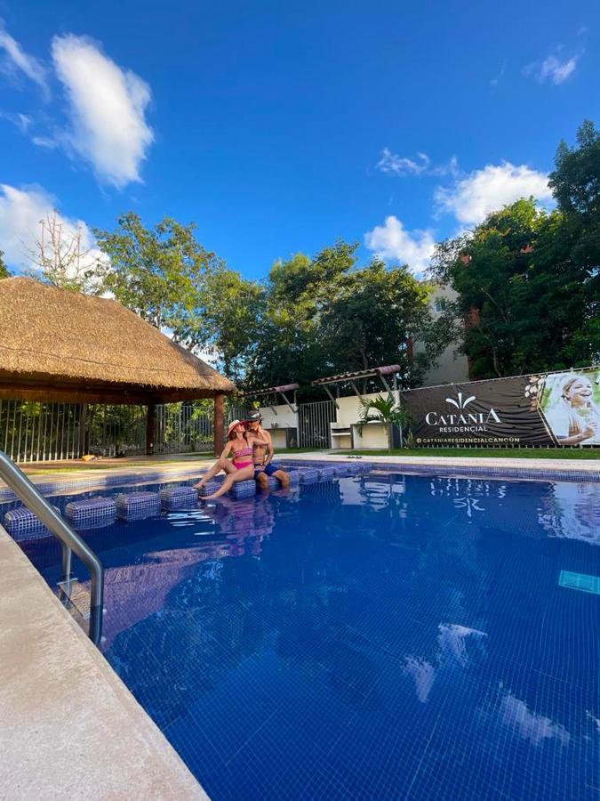 Love Vacations كانكون المظهر الخارجي الصورة